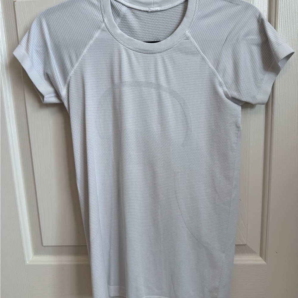 Women's Swiftly Tech White Short Sleeve Top